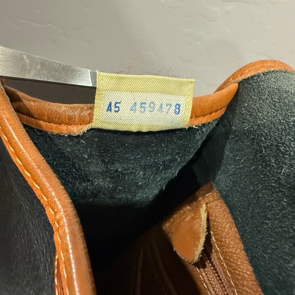 Vintage Dooney Bourke All Weathered Leather Essex Black Pebbled Crossbody Purse - Picture 14 of 15